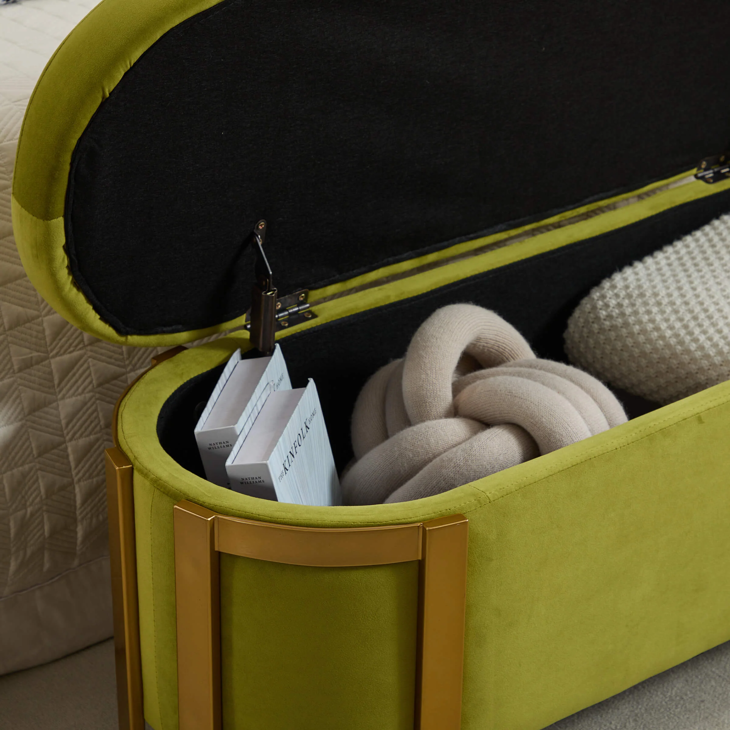 48āW Storage Bench Ottoman End of Bed - 5001BH - Image 14